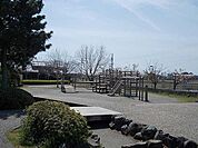 【公園】豊岡公園まで230ｍ