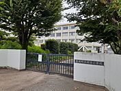 【小学校】吉岡町立明治小学校まで750ｍ
