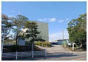 【小学校】鈴鹿市立牧田小学校まで280ｍ