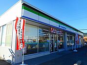 【コンビニエンスストア】ファミリーマート上西郷店まで800ｍ