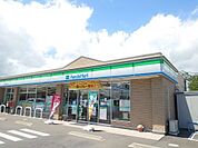【コンビニエンスストア】ファミリーマート東海駅東三丁目まで1000ｍ