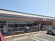 【コンビニエンスストア】セブンイレブン友部駅前通り店まで947ｍ