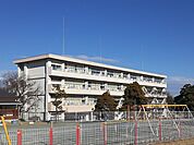 【小学校】大久保小学校まで250ｍ