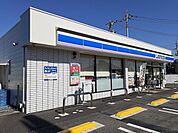 【コンビニエンスストア】ローソン上佐野店まで550ｍ