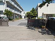 【小学校】市原市立姉崎小学校まで500ｍ