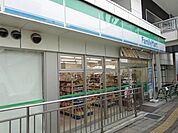 【コンビニエンスストア】ファミリーマート名鉄鳴海駅店まで220ｍ