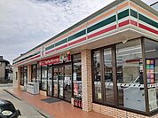 【コンビニエンスストア】セブンイレブン岸岡町店まで1300ｍ