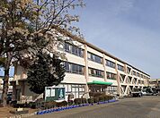【小学校】吉田小学校まで700ｍ