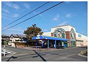 【スーパー】ＢＡＳＩＣpremium西条店まで550ｍ
