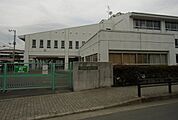 【小学校】国府小学校まで300ｍ