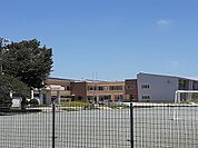 【小学校】亀山市立川崎小学校まで1800ｍ