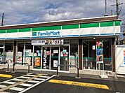 【コンビニエンスストア】ファミリーマート 京田店まで500ｍ