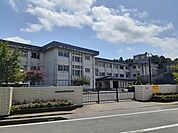 【小学校】上中妻小学校まで120ｍ