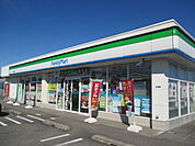【コンビニエンスストア】ファミリーマート鹿沼幸町店まで70ｍ