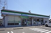【コンビニエンスストア】ファミリーマートまで400ｍ