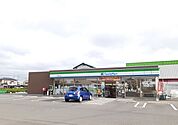 【コンビニエンスストア】ファミリーマート那珂菅谷中央店まで950ｍ