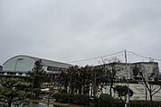 【小学校】八ツ田小学校まで900ｍ