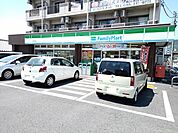 【コンビニエンスストア】ファミリーマート甲府北新店まで1300ｍ