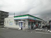 【コンビニエンスストア】ファミリーマート押切北店まで236ｍ