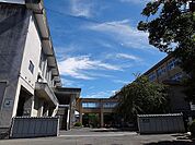【小学校】犬山市立　楽田小学校まで200ｍ