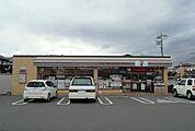 【コンビニエンスストア】セブンイレブン御殿場市御殿場店まで700ｍ