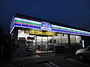 【コンビニエンスストア】スリーエフ柏高田店まで980ｍ