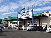 【スーパー】しまむらストアーまで1300ｍ