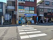 【コンビニエンスストア】ローソン池田市役所前店まで318ｍ