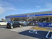 【コンビニエンスストア】ローソン日立高鈴町一丁目店まで300ｍ