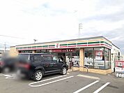 【コンビニエンスストア】セブンイレブン　上小口店まで190ｍ
