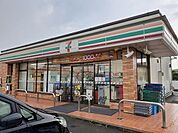 【コンビニエンスストア】セブンイレブン 日高旭ヶ丘店まで550ｍ