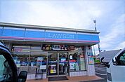 【コンビニエンスストア】ローソン 日高原宿東店まで600ｍ