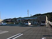 【コンビニエンスストア】ファミリーマート桑名市桑部店まで600ｍ