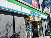 【コンビニエンスストア】ファミリーマートまで550ｍ