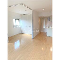 ルクレ足立 601 6階1LDKのリビング/ダイニング