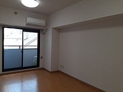 セントレー伊勢佐木 303 3階ワンルームのリビング/ダイニング