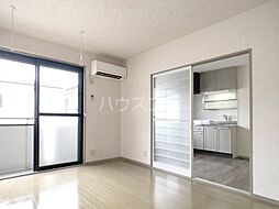 JR武蔵野線 吉川駅 バス15分 ルネサンス吉川入口下車 徒歩1分の賃貸アパート 2階3DKのリビング/ダイニング