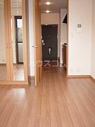 パークサイド井山 101 1階1Kのリビング/ダイニング