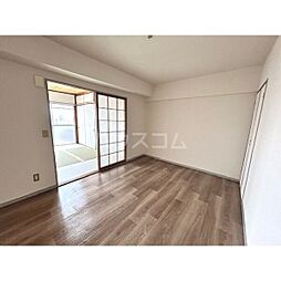 アイカピア植田 3階3LDKのリビング/ダイニング