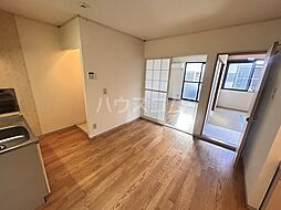 エステート山室 103 1階3DKのリビング/ダイニング