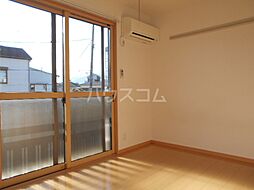 ラ・オート・リズィール 203 2階1Kのリビング/ダイニング