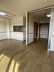 インペリアル南大高 102 1階2LDKのリビング/ダイニング