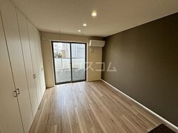 アクアシオン 104 1階ワンルームのリビング/ダイニング