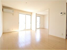 カハラ　B 1階2LDKのリビング/ダイニング