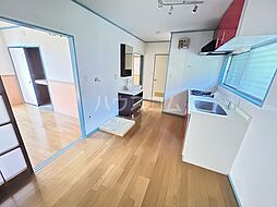 バレンシア 202 2階2DKのリビング/ダイニング