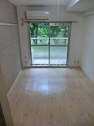 芦花ハウスII 105 1階1Kのリビング/ダイニング