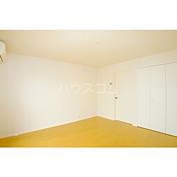 サクセス　ヴァリー 201 2階1Kのリビング/ダイニング