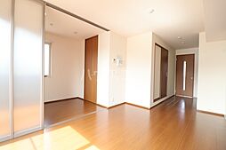 JR武蔵野線 三郷駅 徒歩10分の賃貸アパート 2階1LDKのリビング/ダイニング