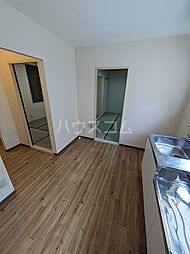 オークウッドアパートメント 205 2階2DKのリビング/ダイニング