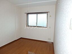 グレースコート法典 3階2LDKのリビング/ダイニング